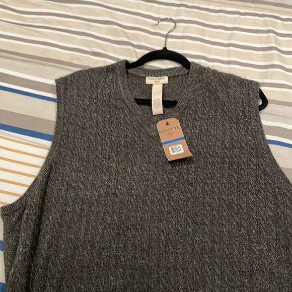 Dockers Grey SweaterVest - Picture 1 of 4
